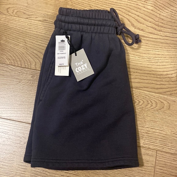 TNA Dresses & Skirts - TNA Cozy Fleece Skirt